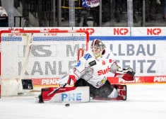 Vārtsargs Kristers Gudļevskis ar rezultatīvu piespēli pagarina "Fischtown Pinguins" sezonu, izcīnot pirmo uzvaru DEL ceturtdaļfinālā