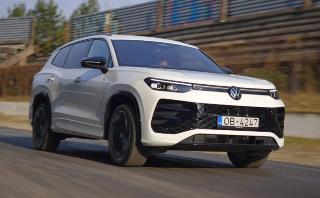 Jaunais Tayron ir 25 centimetrus garāks par Tiguan, un apmēram puse ieguvuma ir pagarināta riteņu bāze.