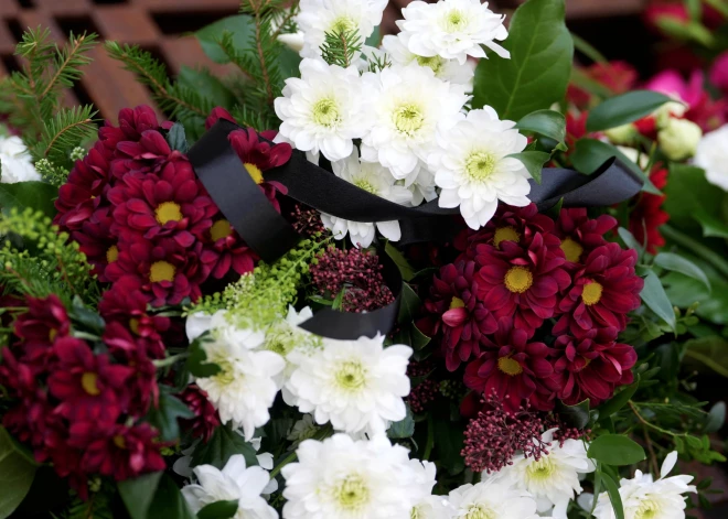 Pēc Latvijas valstiskās neatkarības atjaunošanas ik gadu 25. martā dažādos pasākumos tiek pieminēti komunistiskā genocīda upuri un uzklausīta viņu dzīves pieredze svešumā.