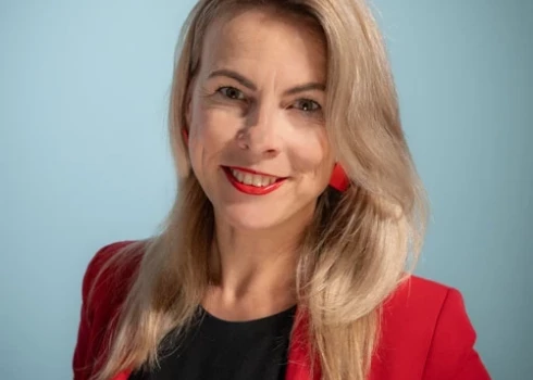 LR4 žurnāliste Jeļena Vihrova. 