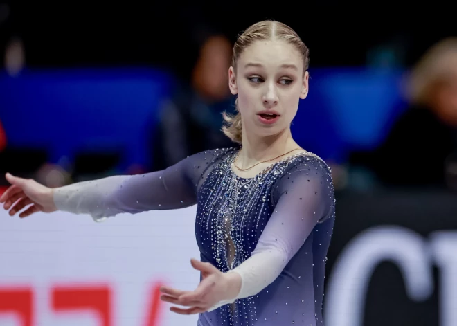 Sofja Stepčenko diemžēl krīt pasaules daiļslidošanas čempionāta priekšnesumā