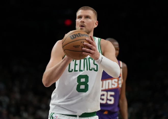 Porziņģa spožais sniegums veicina "Celtics" septīto uzvaru pēc kārtas