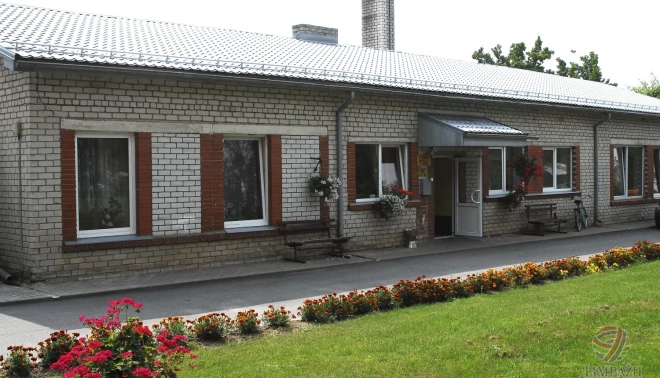 Limbažu novada sociālās aprūpes centrs–pansionāts „Pērle”.