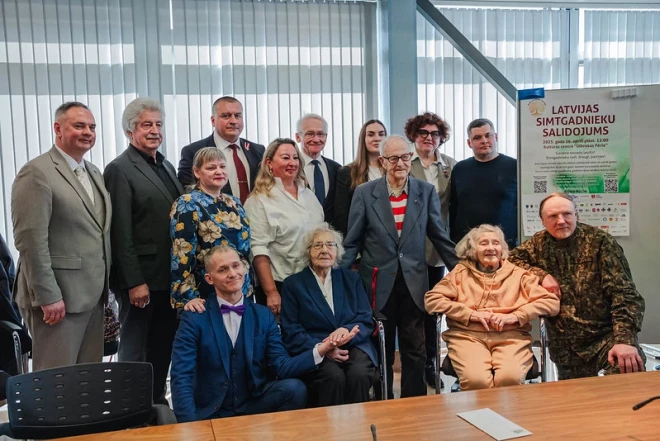 Сегодня в Ратуше состоялась пресс-конференция, посвященная IV Съезду латвийских столетних юбиляров.