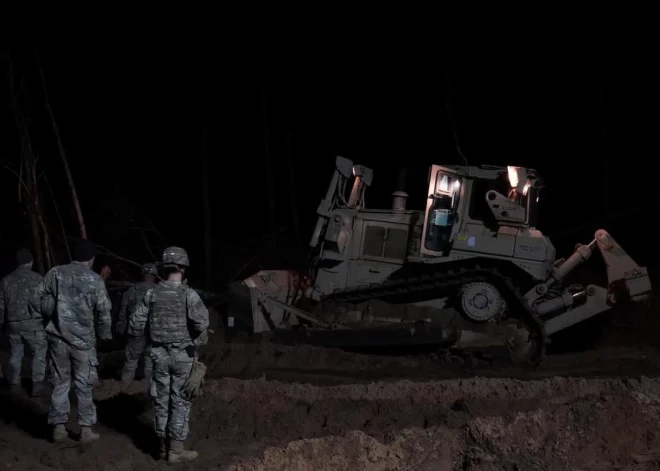 Pazudušo ASV karavīru meklējumi: Polija uz Lietuvu nosūta vairākus desmitus karavīru ar smago tehniku