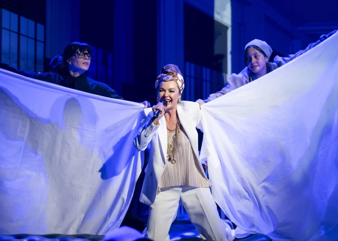 2025. gada 27. martā Latvijas Nacionālā teātra Lielajā zālē notika Teātra dienas koncerta "Iet kā smērēts" pirmizrāde Mārtiņa Egliena režijā.