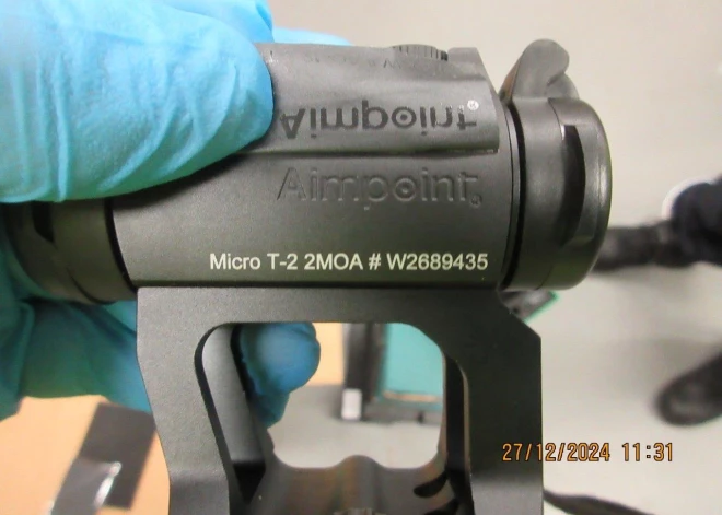 FOTO: sūtījumā no Honkongas VID atklāj viltotus optiskos tēmēkļus