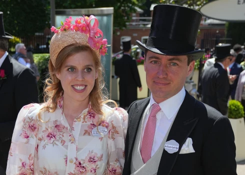 Princese Beatrise ar vīru Edoardo Mapelli Moci.