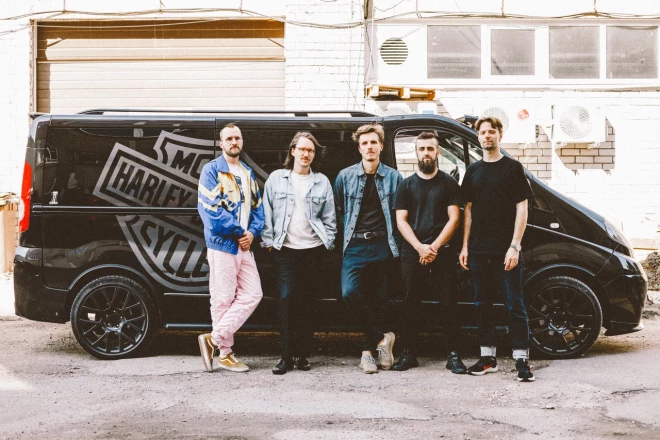 Klajā nāk saksofonista Kārļa Auziņa dubultā trio plate "Equilibrium suite"