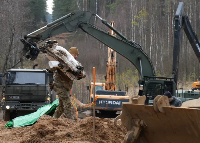 "Es joprojām esmu pārsteigts par lietuviešu apņēmību un atdevi…” ASV komandieris emocionāli izsakās par notiekošo Pabradē