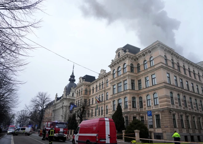 Bumbas ar laika degli? Gandrīz pusē Latvijas ēku nav pārbaudīta elektroinstalācija