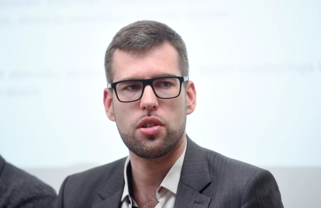 Fiziķis Ģirts Zāģeris: “Vēja parki reālus draudus nerada, citādi jau pasaule nebūtu pilna ar vēja turbīnām.”