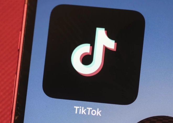 Amerikāņi "TikTok" izsmej frančus, bet beigās paši atraujas