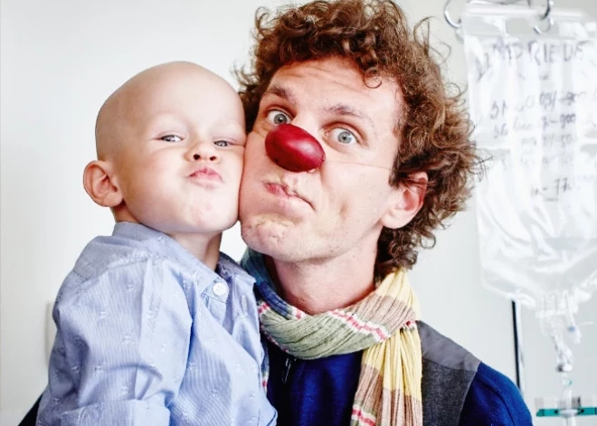 1 апреля - День красного носа. Др.Клоун призывает поддержать больничную клоунаду