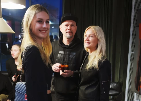 Helēna Paula, Jānis un Dace Jubalti.