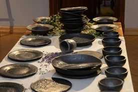 Aktrises Sigitas Pļaviņas veidotie māla trauki