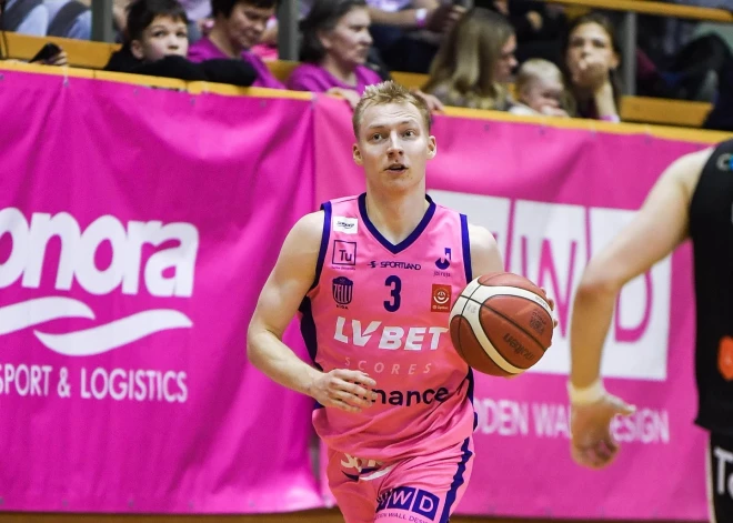 "Rīgas zeļļi" piedzīvo zaudējumu pirmajā Latvijas-Igaunijas Basketbola līgas pusfināla sērijā