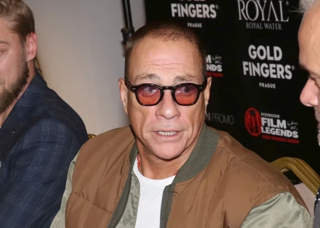 Жан-Клод Ван Дамм обвиняется в сексуальных отношениях с женщинами, которых ему "подарили"