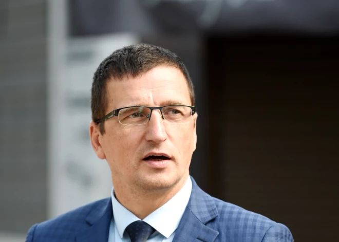 Aizturēts Jēkabpils novada mērs Raivis Ragainis un pašvaldības vadība