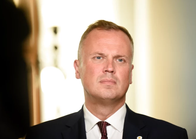 "Kad plūdi draudēja, Raivis diennaktīm strādāja" Tavars izsakās par aizturēto Jēkabpils mēru Ragaini