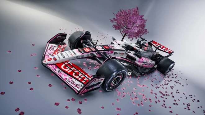 Sakuras prātā arī "Haas" komandai.