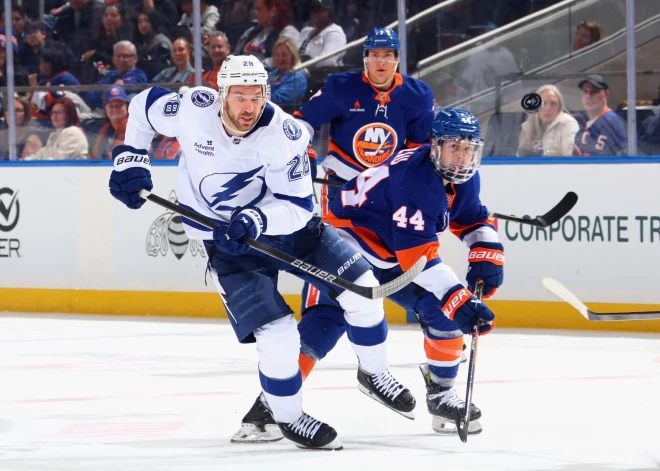 Girgensons pielieto spēka paņēmienus, bet "Lightning" tomēr neizdodas uzvarēt "Senators"