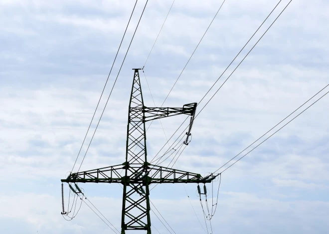 "Sadales tīkls" strādā, lai novērstu elektroapgādes traucējumus klientiem Rīgā