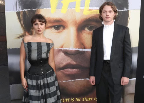 Vela Kilmera bērni Mersedesa un Džeks dokumentālās filmas "Vels" pirmizrādes pasākumā 2021. gadā.