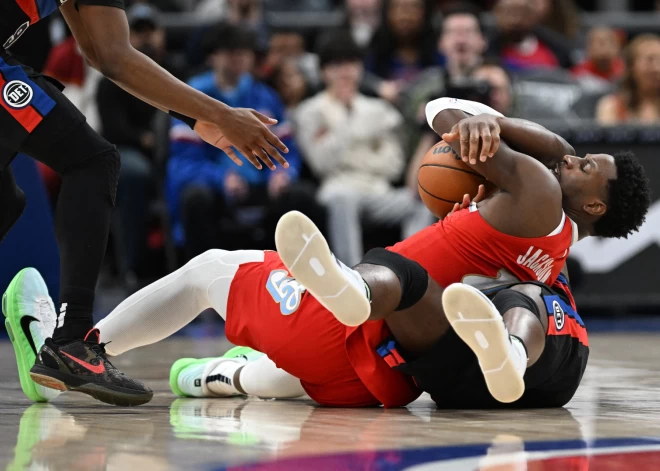 Beins kaldina svarīgu "Grizzlies" uzvaru pār "Pistons"