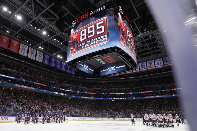 Счетчик голов Овечкина во время матча в Нью-Йорке, 6 апреля 2025 года.