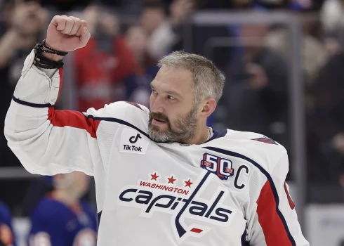 Александр Овечкин после забитого 895-го гола, Нью-Йорк, 6 апреля 2025 года.