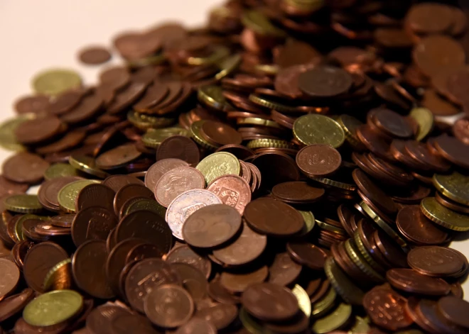 Латвия не расстается с мелочью: почему мы не отказываемся от монет в 1 и 2 цента, как Литва и Эстония?