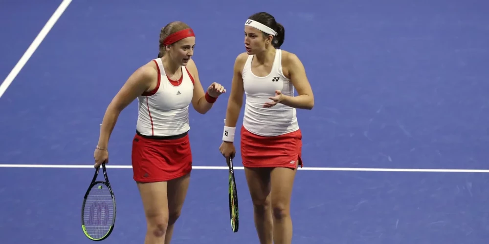Aļona Ostapenko un Anastasija Sevastova iepriekš ir kopā spēlējušas izlasē.