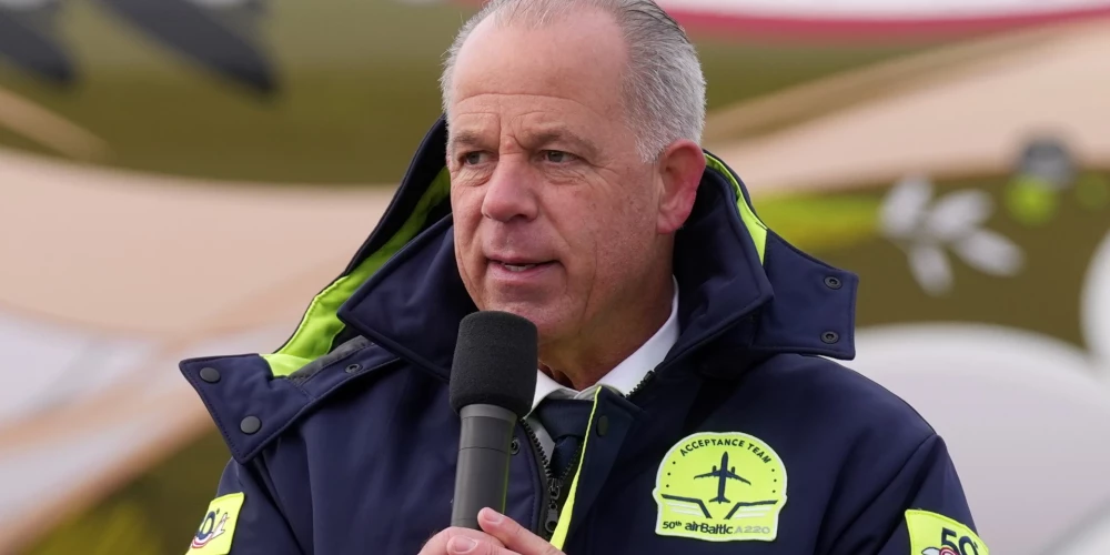 Мартин Гаусс больше не глава латвийской национальной авиакомпании airBaltic.