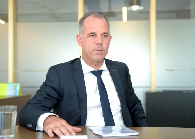 "airBaltic" pagaidu padome atturas no lēmuma par kompensāciju Gausam
