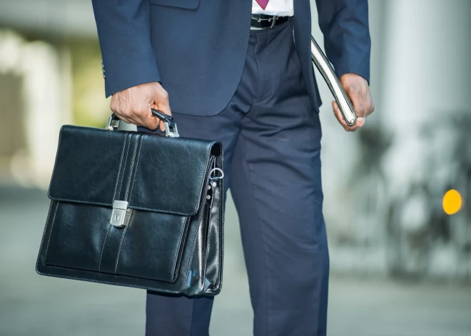 "Нам нужен выдающийся кандидат": какой будет зарплата нового главы airBaltic - неужели еще выше, чем у Гаусса?