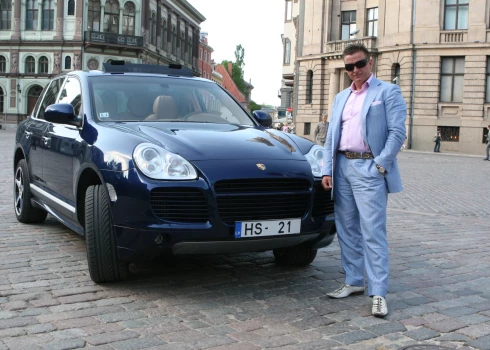 Aldis un viņa poršs 2007. gada maijā.