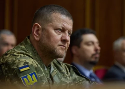 Partnerības pamatā bija ideja, ka Amerikas ciešā sadarbība ar Ukrainu kompensēs Krievijas milzīgās priekšrocības karavīru skaita un bruņojuma ziņā, norādīja Zalužnijs.