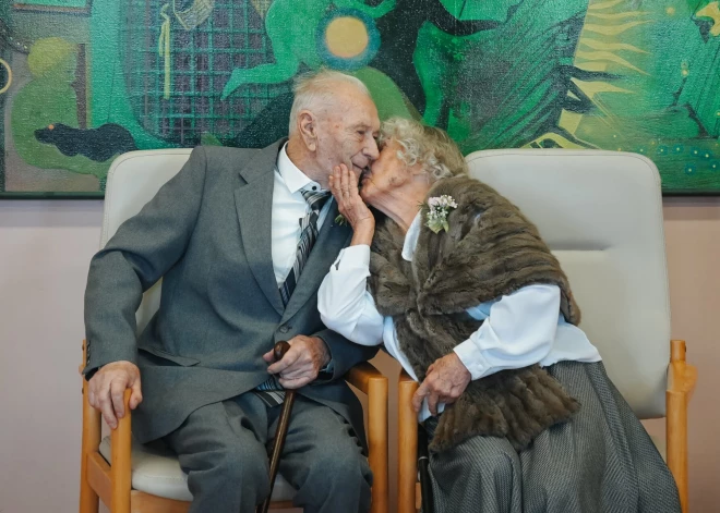 FOTO: rūjienieši Alvis un Mirdza Lazdiņi nosvin Briljanta kāzas