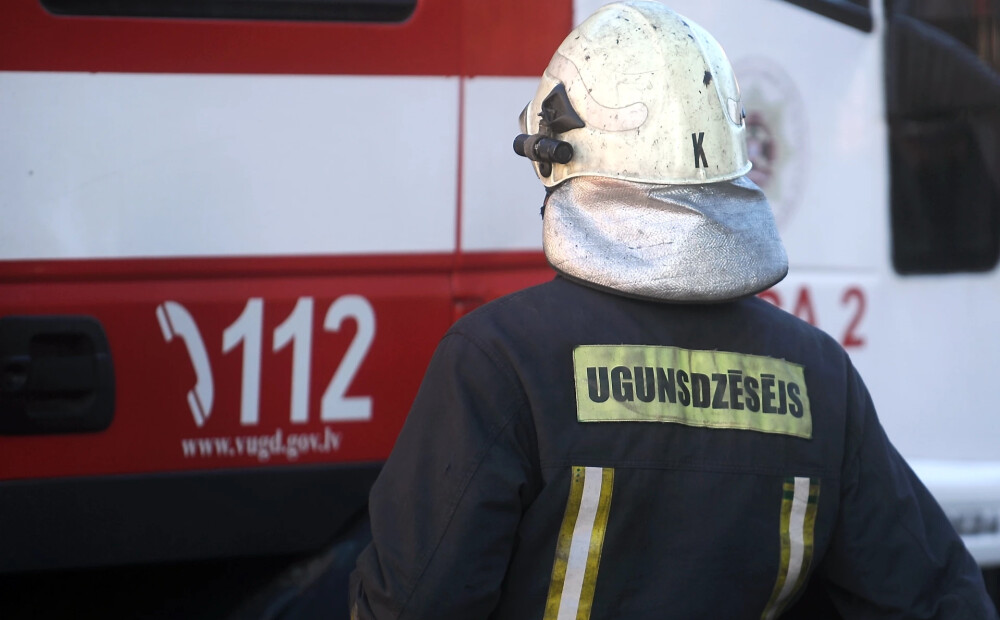 Reaģējot uz smago ugunsdrošības stāvokli valstī, Saeimas komisija konceptuāli atbalsta Ugunsdrošības, ugunsdzēsības un glābšanas darbu likumprojektu