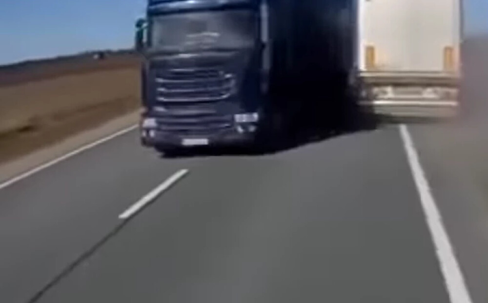 VIDEO: šausmas uz Ainažu šosejas. Pārgalvīgs smagā auto šoferis gandrīz izraisa frontālu sadursmi ar daudziem upuriem