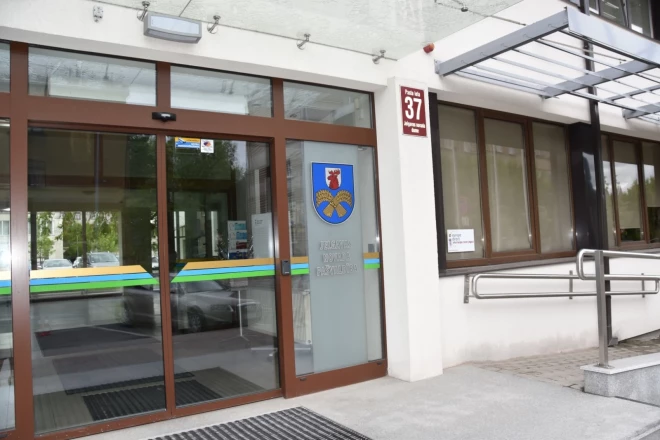 Uz Jelgavas novada domes deputātu 19 vietām pretendē 205 kandidāti no 11 sarakstiem.