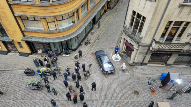 Filmas "Kremļa burvis" uzņemšana pašā Vecrīgas sirdī.