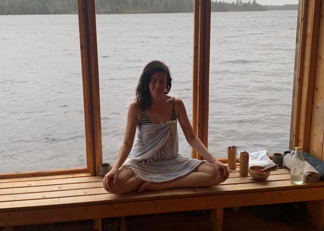 Influenceru pāris slēdz "ekoloģisko kūrortu", atstājot aiz sevis īstas šausmas