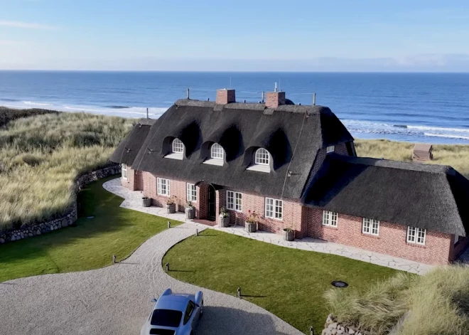 Māja ar tumšu vēsturi: Vācijā pārdošanai izlikta Hitlera vietnieka villa