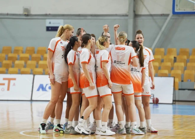 "TTT Rīga" basketbolistes uzvar pirmajā LSBL finālspēlē
