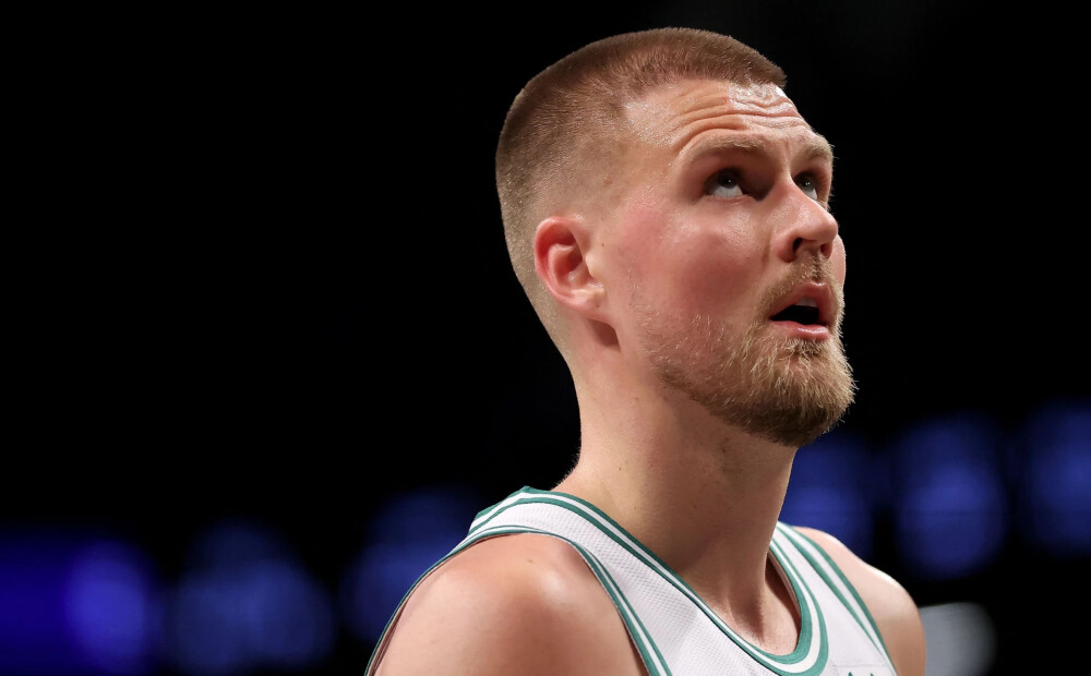Porziņģis izlaiž spēli, "Celtics" cieš sezonas lielāko sakāvi