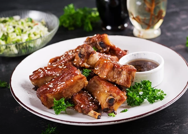 Tik gardas ribiņas, ka pirkstus aplaizīsi. Recepte, kurā viena sastāvdaļa tevi pārsteigs