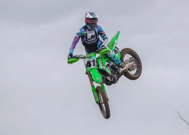 Pauls Jonass pēc gūtās galvas traumas izlaidīs arī nākamo MXGP posmu