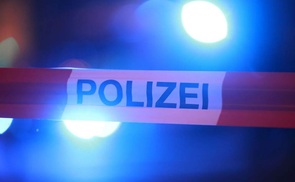 Berlīnē: uzbrucējs sadur vīrieti tramvajā un aizbēg